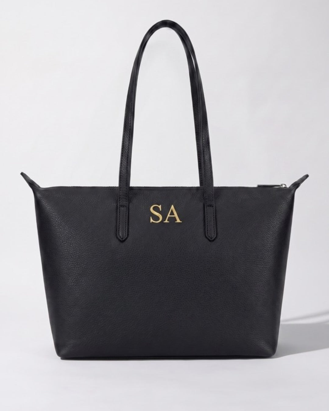 Lucia Shoulder Bag in black — Lilly Carry personalised leather tote with gold initials
