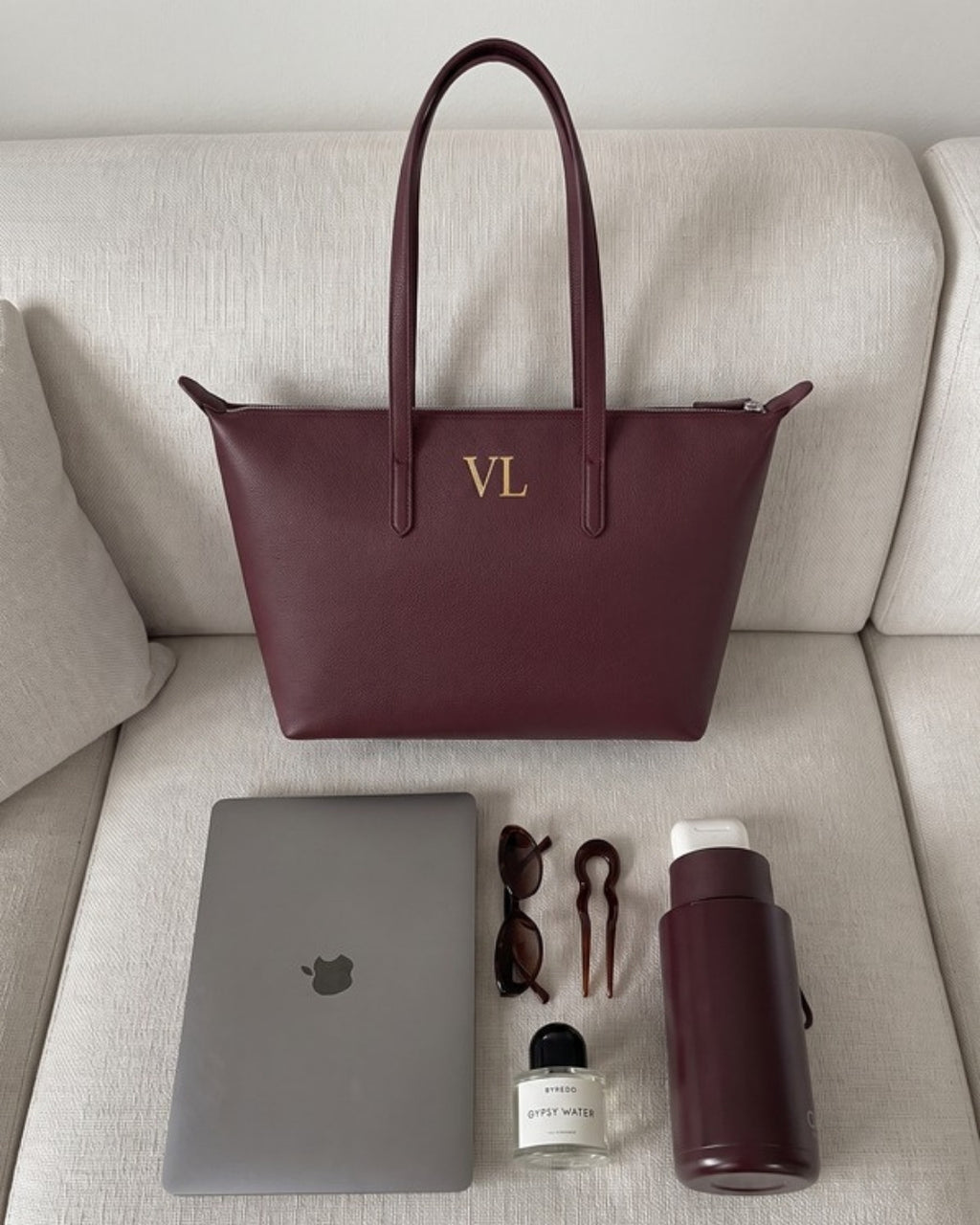 Lucia Shoulder bag in burgundy — Lilly Carry