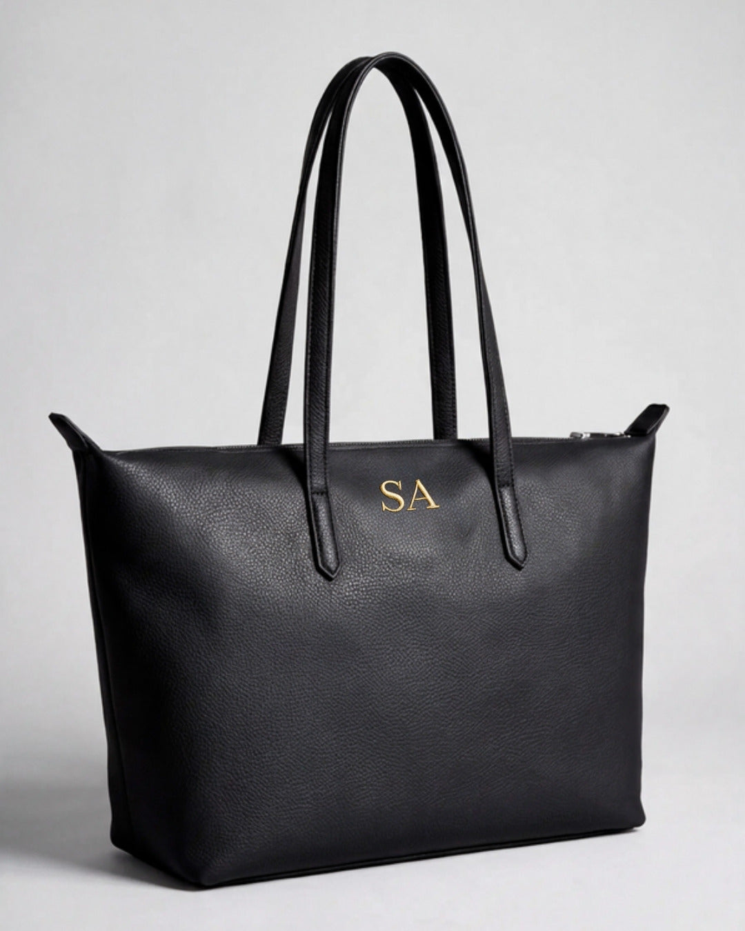 Lucia Shoulder bag in black — Lilly Carry