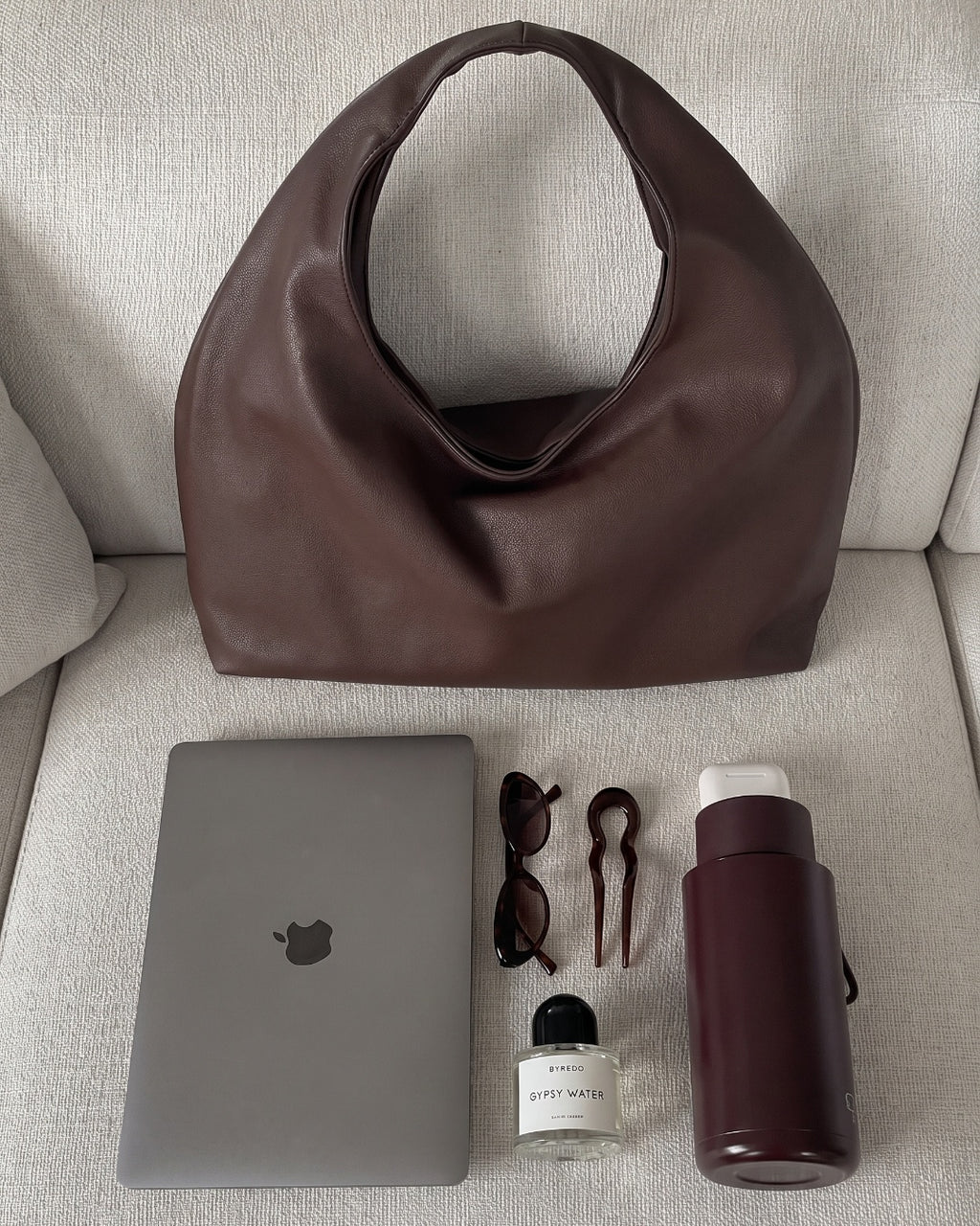 Elodie Shoulder Bag brown leather-look handbag, side view